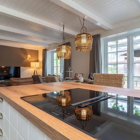 Reetdachhaus Unter Reet Reetdachhaus Unter Reet Ii *