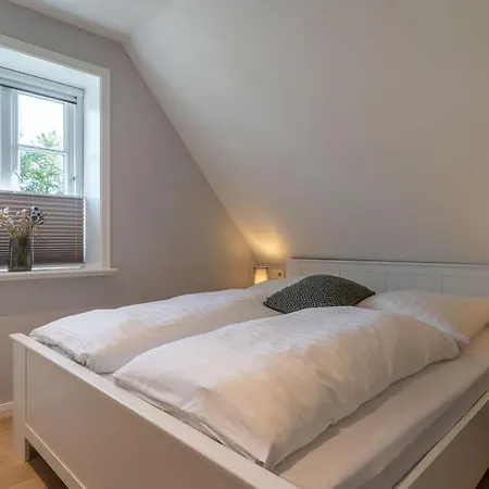 Reetdachhaus Unter Reet Reetdachhaus Unter Reet Ii Дом отдыха Санкт-Петер-Ординг