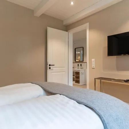 Reetdachhaus Unter Reet Reetdachhaus Unter Reet Ii Casa de Férias *