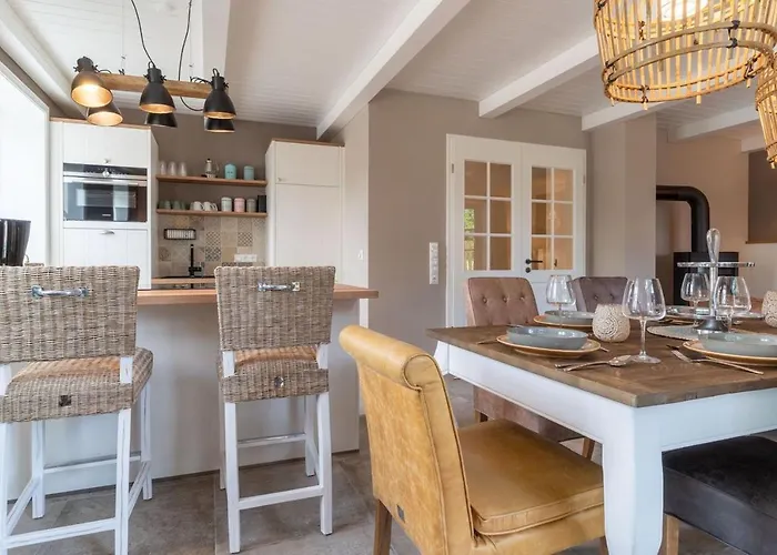 Reetdachhaus Unter Reet Reetdachhaus Unter Reet Ii *